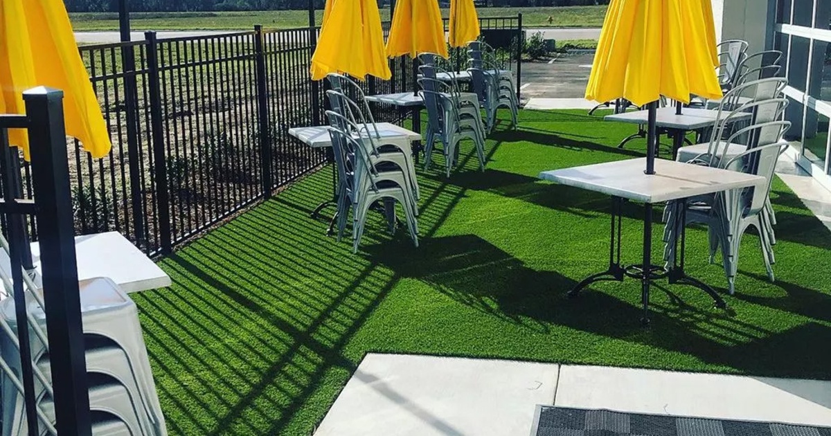 Fat Pat's Bar and Grill Outdoor Seating FusionTurf