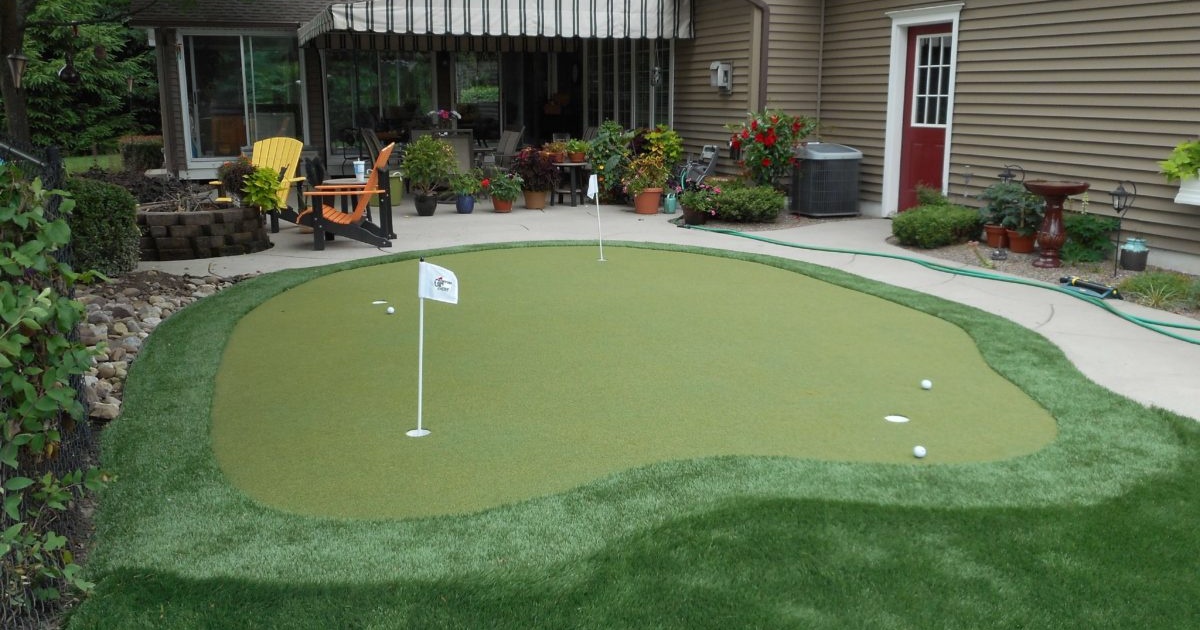 Dream of perfecting your short game without leaving home? Discover the benefits, types, installation, and maintenance of artificial putting greens for your backyard. Elevate your outdoor space and your golf skills!
