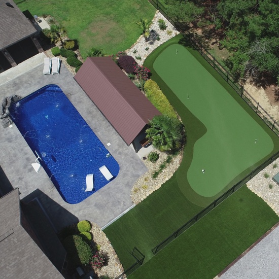 How do I Install a backyard putting green?